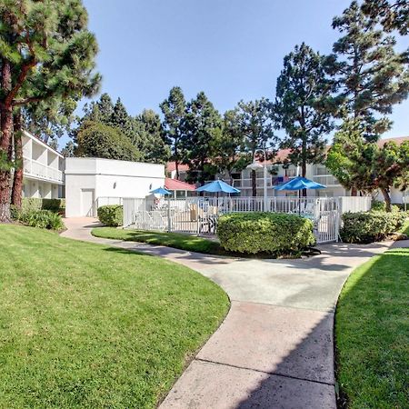 Motel 6-Santa Ana, Ca - Irvine - Orange County Airport Екстериор снимка
