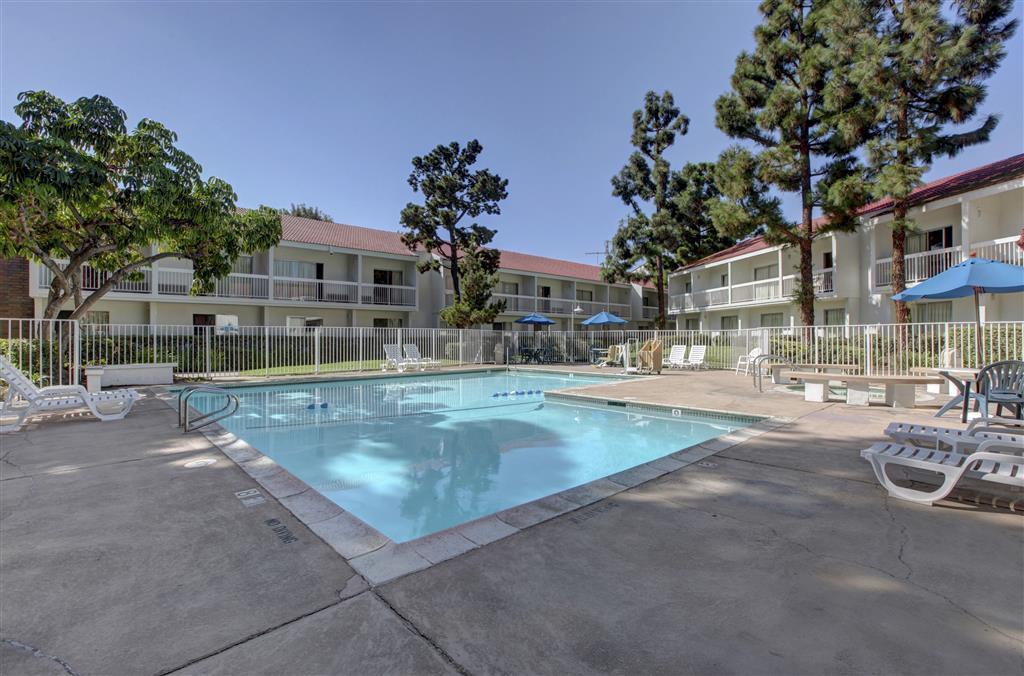Motel 6-Santa Ana, Ca - Irvine - Orange County Airport Съоръжения снимка